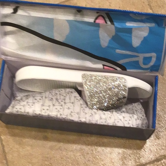 RIPNDIP size 11 woman - Picture 3 of 5